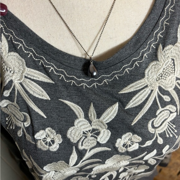 NWT Gray Embroidered Top with Bell Sleeves - Picture 7 of 16